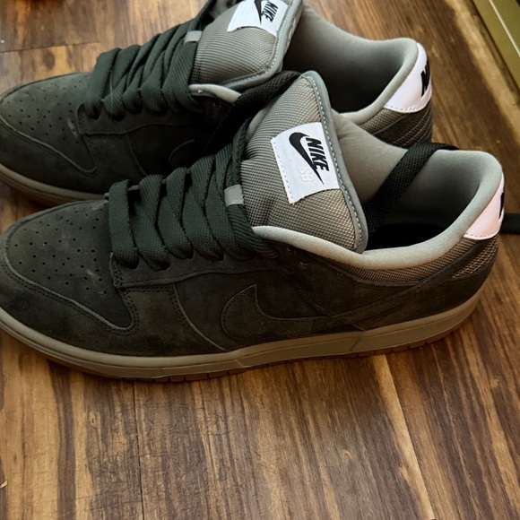 Nike Olive Green Suede Sneakers - Picture 3 of 4